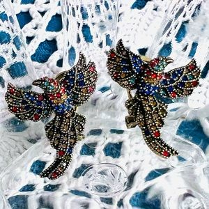 Heidi Daus/Disney🆕 Mary Poppins/ Birds in Blossoms omega earrings